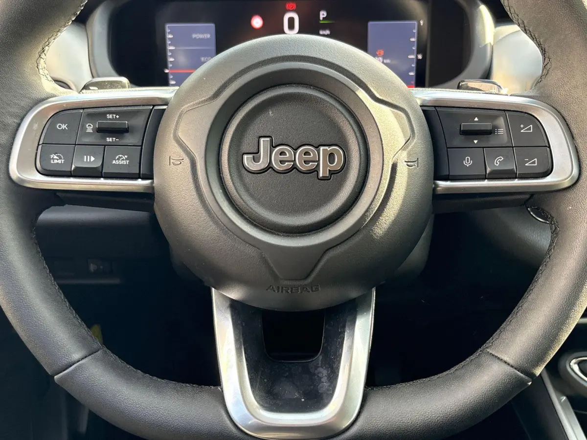 1.2 e-Hybrid Altitude | Camera | AppleCarplay | Cruise Control | LMV | Climate Control