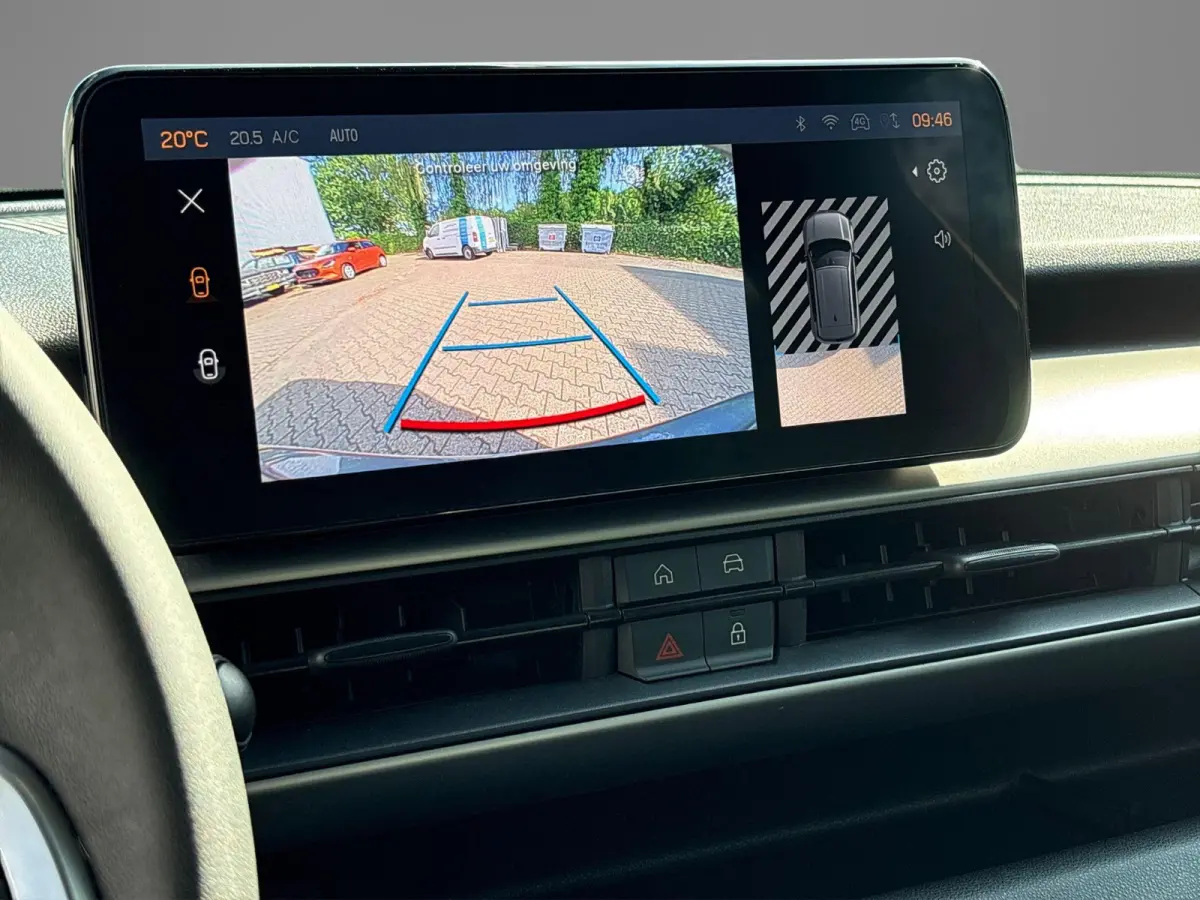 1.2 e-Hybrid Altitude | Camera | AppleCarplay | Cruise Control | LMV | Climate Control