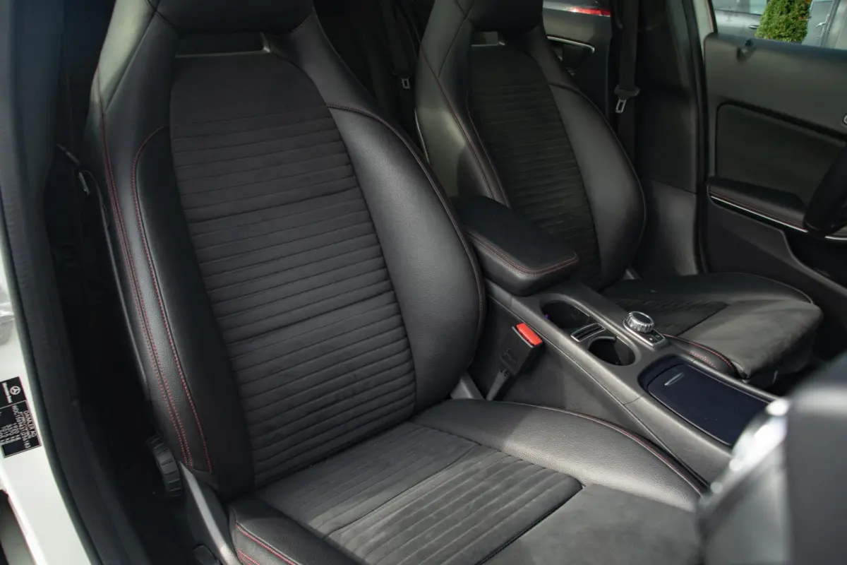 200 AMG | Pano| Apple Carplay | Camera
