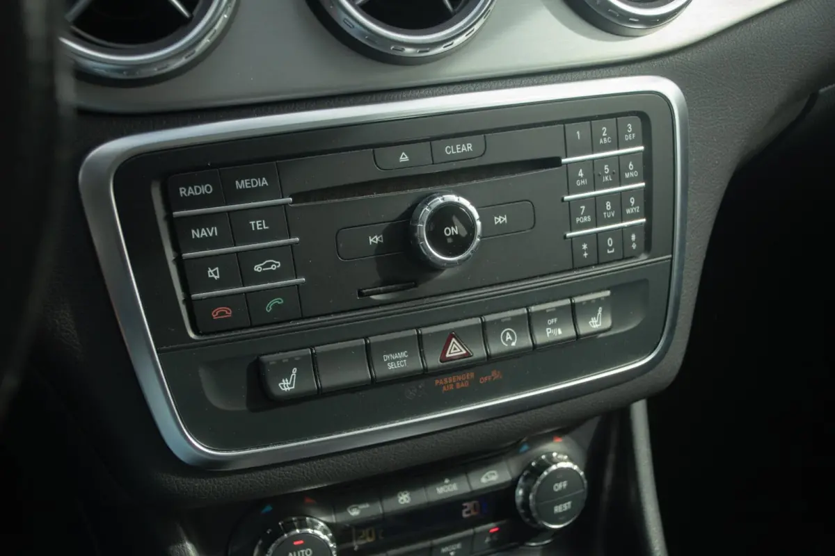 200 AMG | Pano| Apple Carplay | Camera