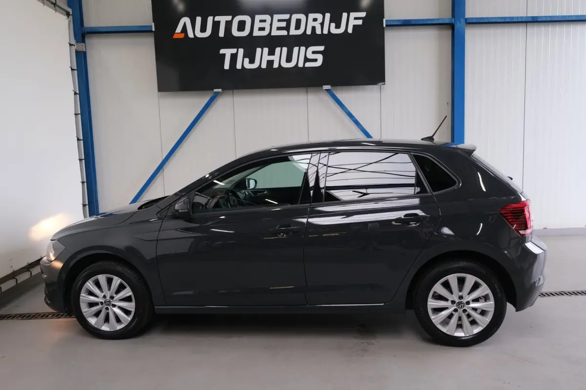 1.0 TSI Highline Automaat - N.A.P. Airco, Cruise, Navi, Camera, Carplay, Virtueel display.