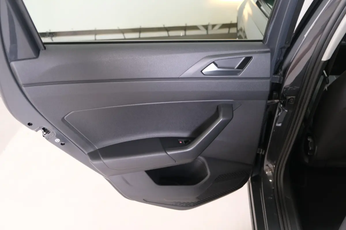 1.0 TSI Highline Automaat - N.A.P. Airco, Cruise, Navi, Camera, Carplay, Virtueel display.