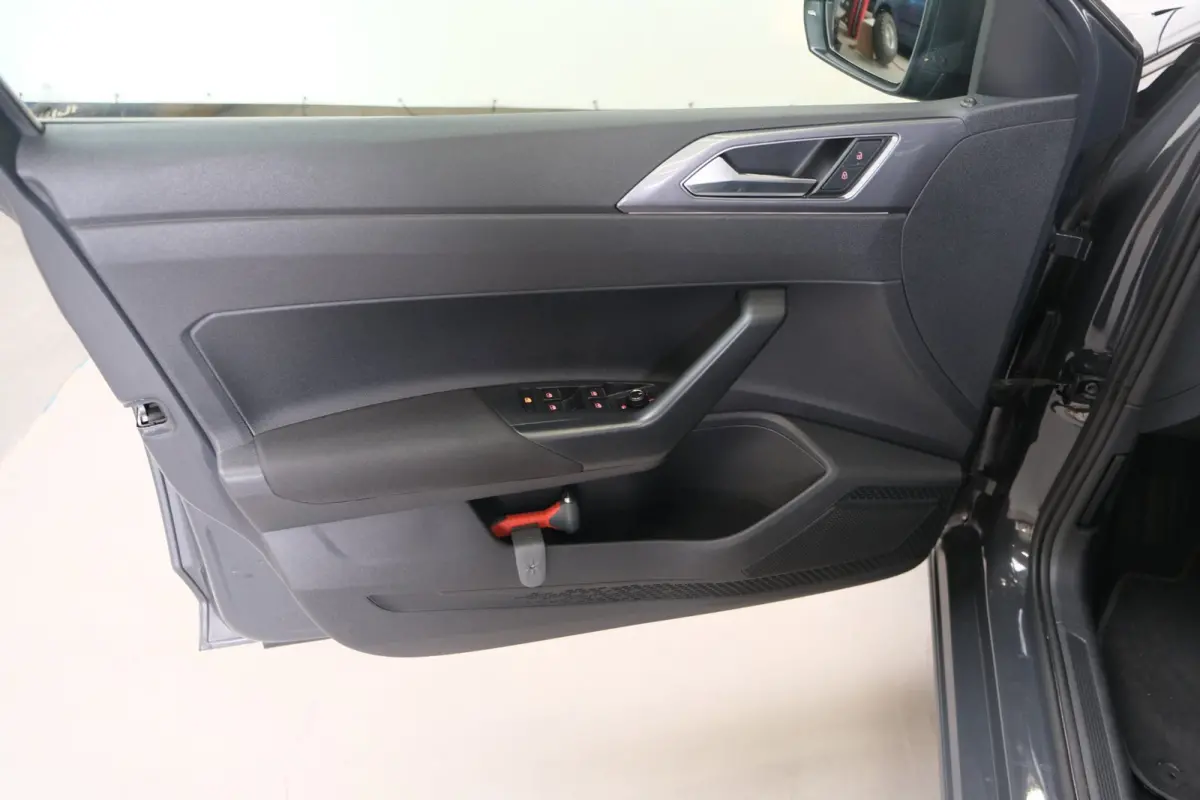 1.0 TSI Highline Automaat - N.A.P. Airco, Cruise, Navi, Camera, Carplay, Virtueel display.