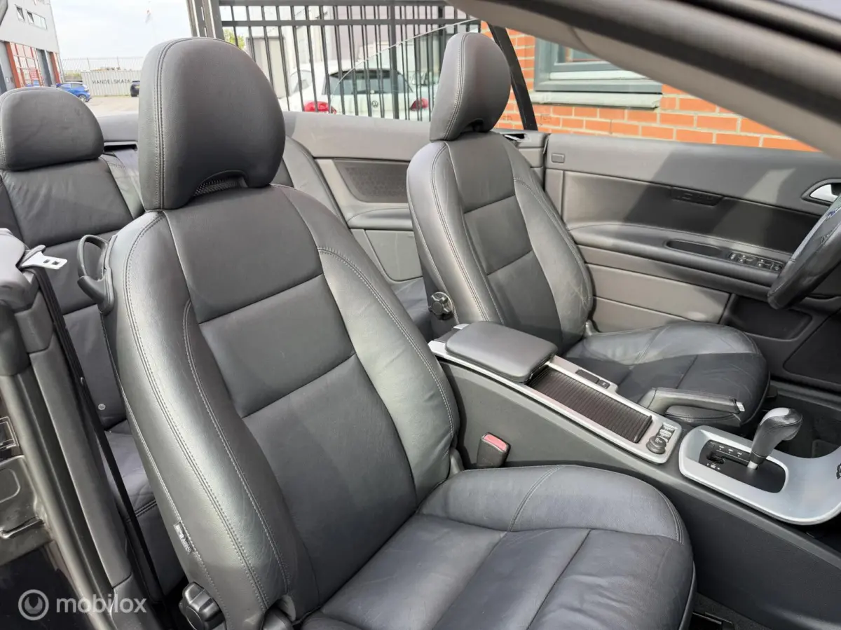 Convertible 2.4i Geartronic Intro Edition - orig. NL - 2e eig.