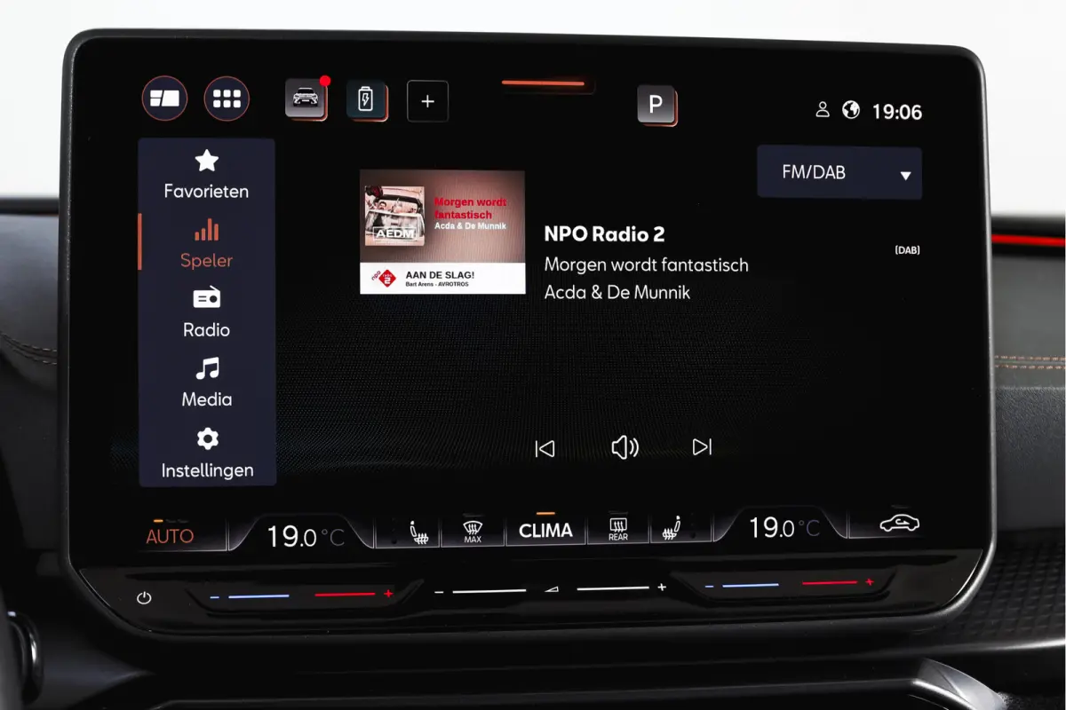 1.5 TSI e-Hybrid 272 PK VZ Extreme | S/k-Panodak | Dig. Cockpit | Adapt. Cruise | Stoel-+ Stuurverw. PDC | 360 Camera | NAV + App. Connect | ECC | Elek. Klep | LM 19" | 0683