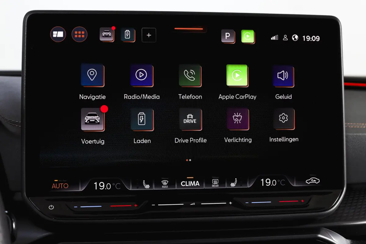 1.5 TSI e-Hybrid 272 PK VZ Extreme | S/k-Panodak | Dig. Cockpit | Adapt. Cruise | Stoel-+ Stuurverw. PDC | 360 Camera | NAV + App. Connect | ECC | Elek. Klep | LM 19" | 0683