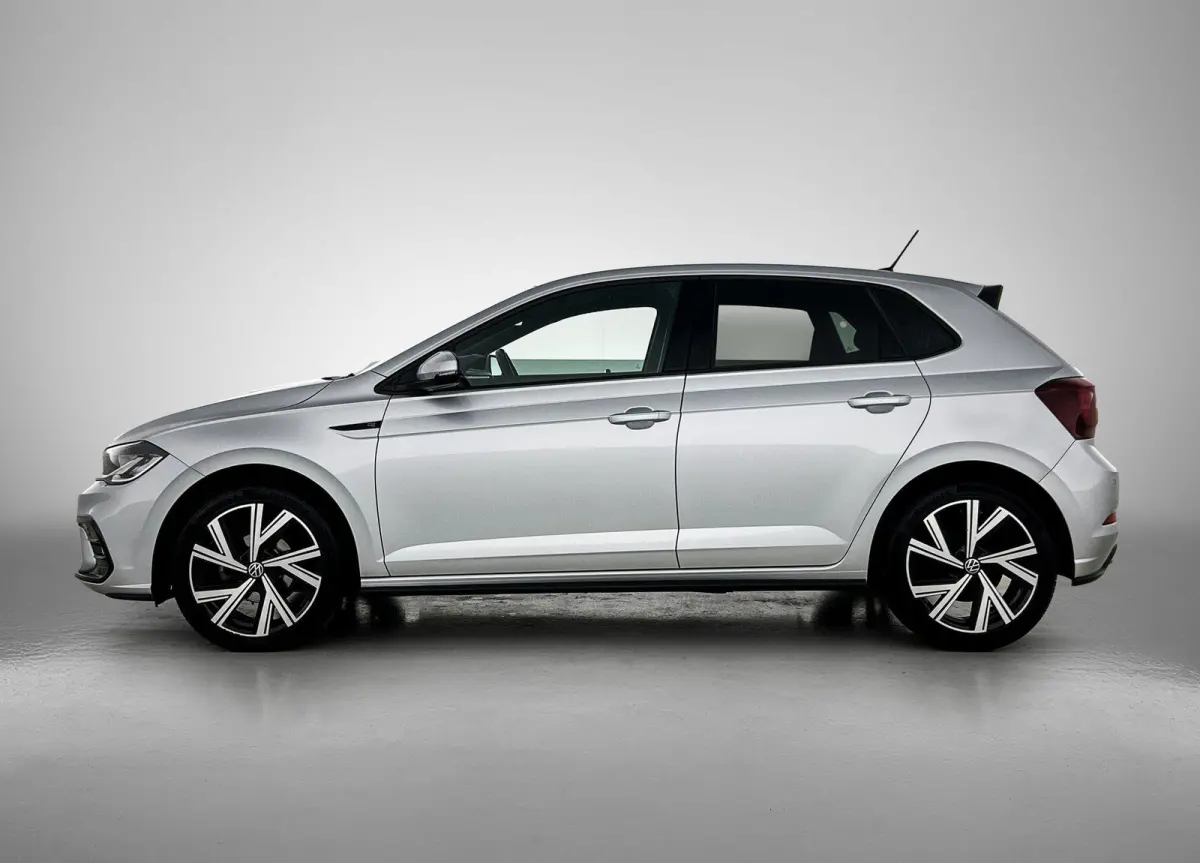 1.0 TSI R-Line | Achteruitrijcamera | Adaptieve Cruisecontrol | Apple Carplay/Android Auto | Navigatie