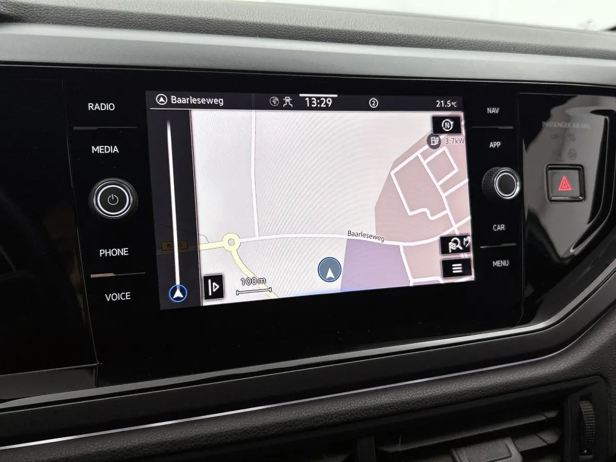 1.0 TSI R-Line | Achteruitrijcamera | Adaptieve Cruisecontrol | Apple Carplay/Android Auto | Navigatie