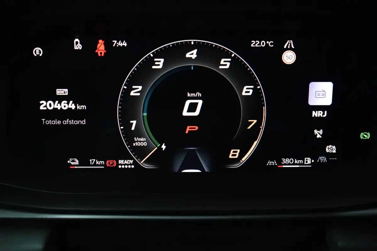 1.5 e-Hybrid 272PK PHEV DSG-6 | VERLGENDE GARANTIE | TREKHAAK | MEMORY | 360 CAM. | STOELVERW. | ADAPT. CRUISE | APP. CONNECT | CLIMATE CONTROL