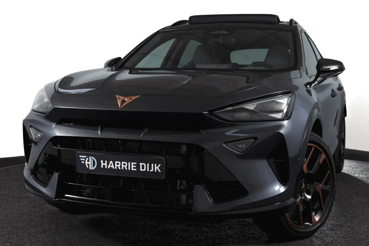 1.5 TSI e-Hybrid 272 PK VZ Extreme | S/k-Panodak | Dig. Cockpit | Adapt. Cruise | Stoel-+ Stuurverw. PDC | 360 Camera | NAV + App. Connect | ECC | Elek. Klep | LM 19" | 0661