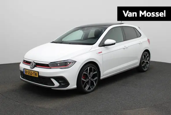 2.0 TSI GTI 207 PK| Panoramadak | LED Matrix | Stoelverwarming | 18 Inch Faro Velgen | Parkeersensoren | Climatronic | Buitenspiegels Elektrisch Inklapbaar