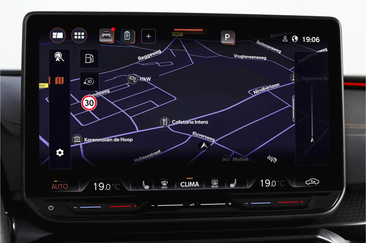 1.5 TSI e-Hybrid 272 PK VZ Extreme | S/k-Panodak | Dig. Cockpit | Adapt. Cruise | Stoel-+ Stuurverw. PDC | 360 Camera | NAV + App. Connect | ECC | Elek. Klep | LM 19" | 7989