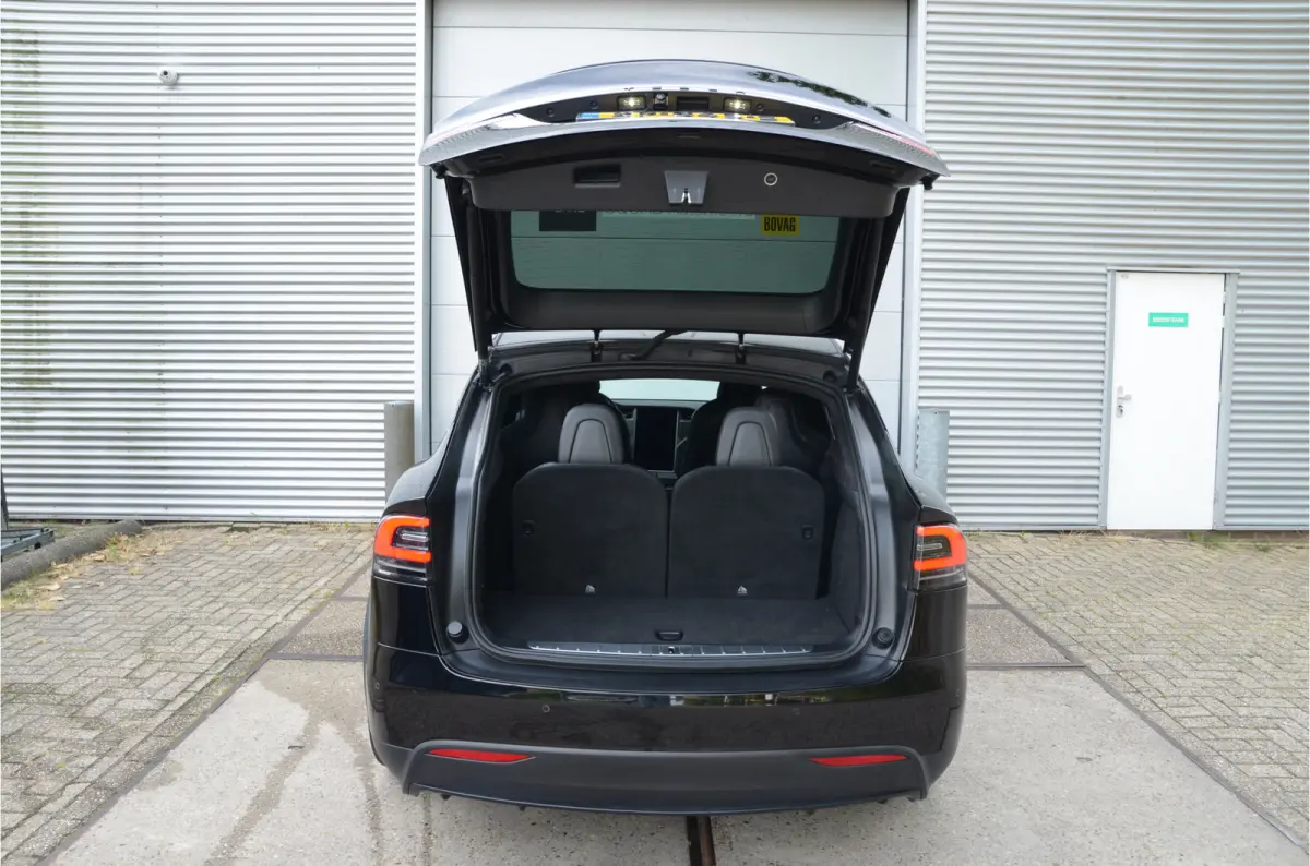 100D 6p. Enhanced AutoPilot3.0+FSD (twv 7.500,-), Trekhaak (2.250kg)