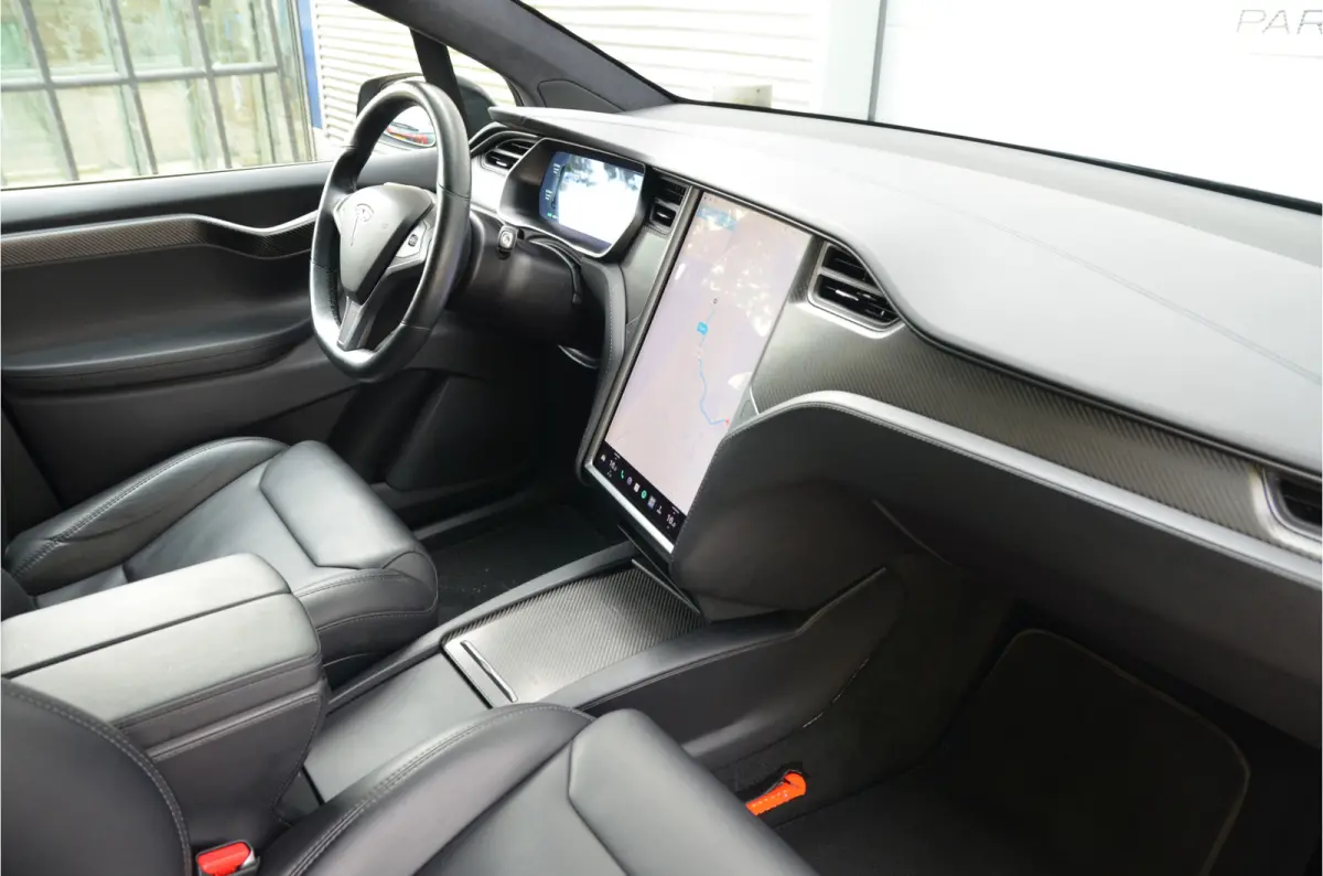 100D 6p. Enhanced AutoPilot3.0+FSD (twv 7.500,-), Trekhaak (2.250kg)