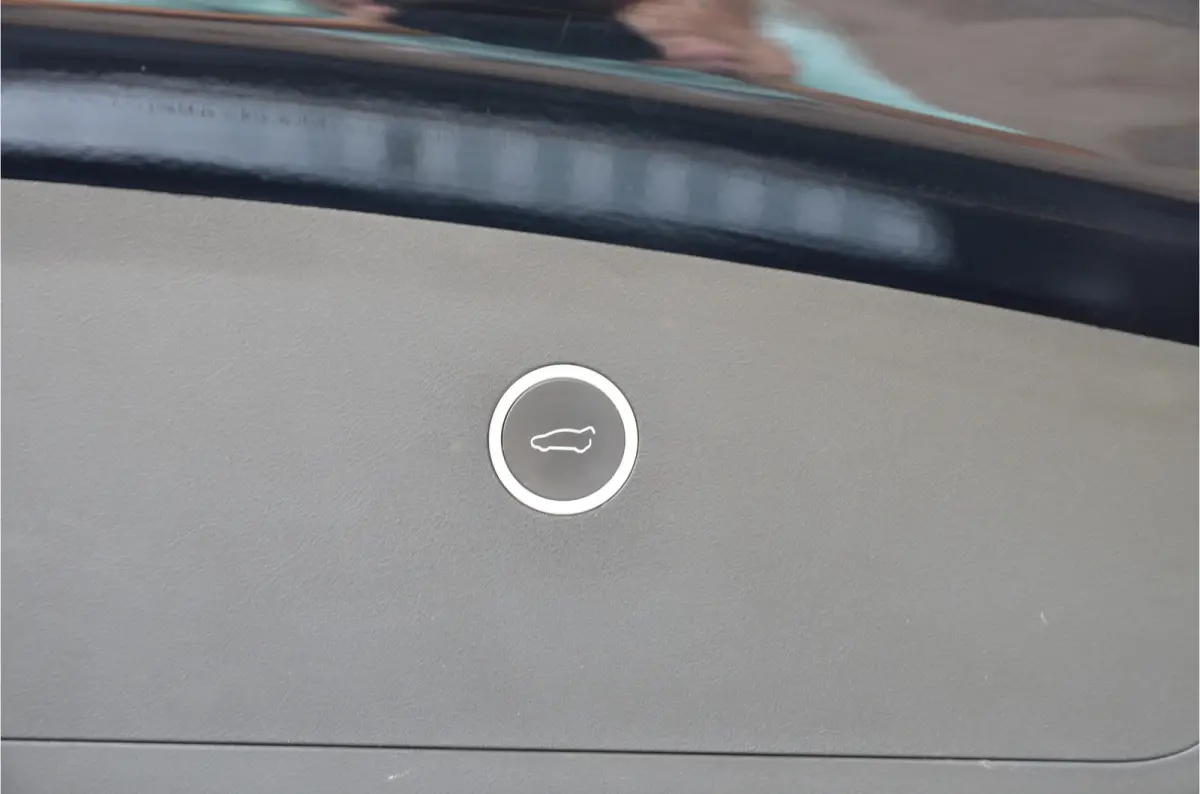 100D 6p. Enhanced AutoPilot3.0+FSD (twv 7.500,-), Trekhaak (2.250kg)