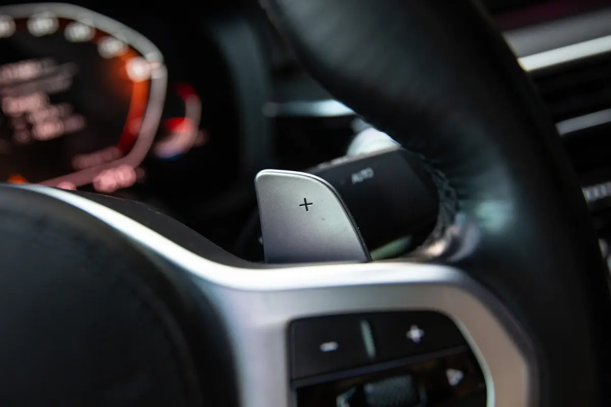 540i High Executive M-Sport , Bowers&Wilkins, NAP, HUD, Laser, Schuif/Kanteldak