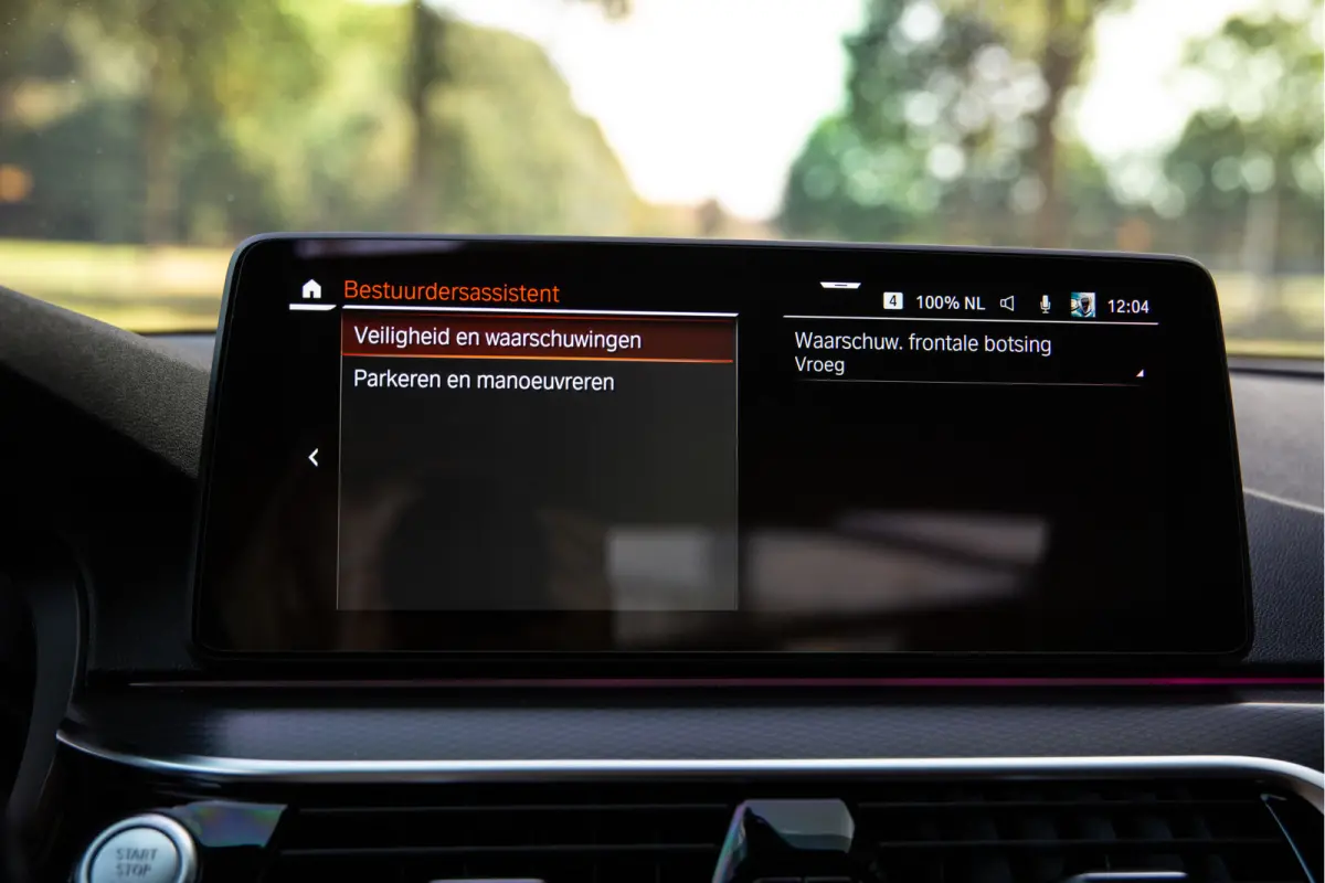 540i High Executive M-Sport , Bowers&Wilkins, NAP, HUD, Laser, Schuif/Kanteldak