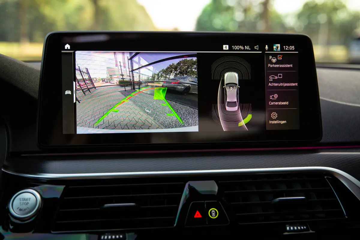 540i High Executive M-Sport , Bowers&Wilkins, NAP, HUD, Laser, Schuif/Kanteldak