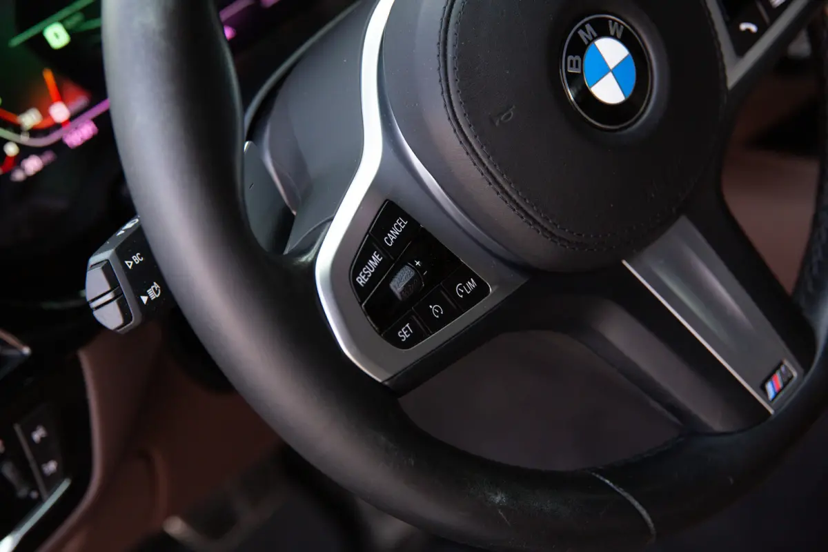 540i High Executive M-Sport , Bowers&Wilkins, NAP, HUD, Laser, Schuif/Kanteldak