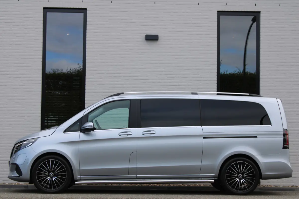 300 L3 / Extra Lang / 7-Persoons / 2x Elec Schuifdeur / Burmester / 360 Camera / Vol Opties / NIEUWSTAAT