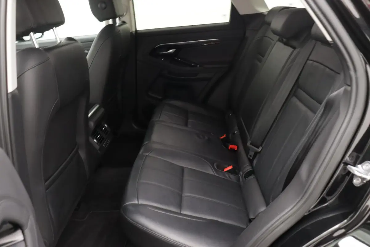 1.5 P300e AWD(DealerOnderH, Navi, Stuur/stoelV, Camera, Trekhaak, Carplay, Etc)