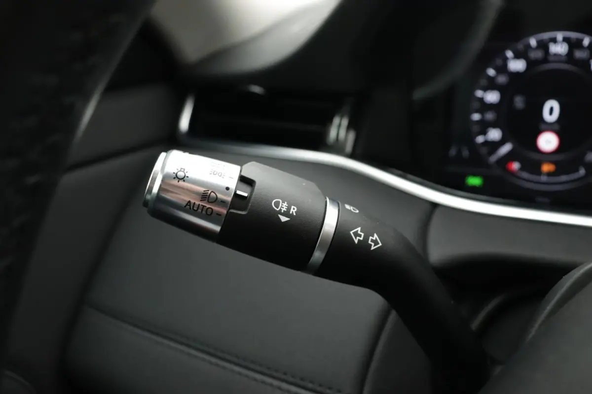 1.5 P300e AWD(DealerOnderH, Navi, Stuur/stoelV, Camera, Trekhaak, Carplay, Etc)