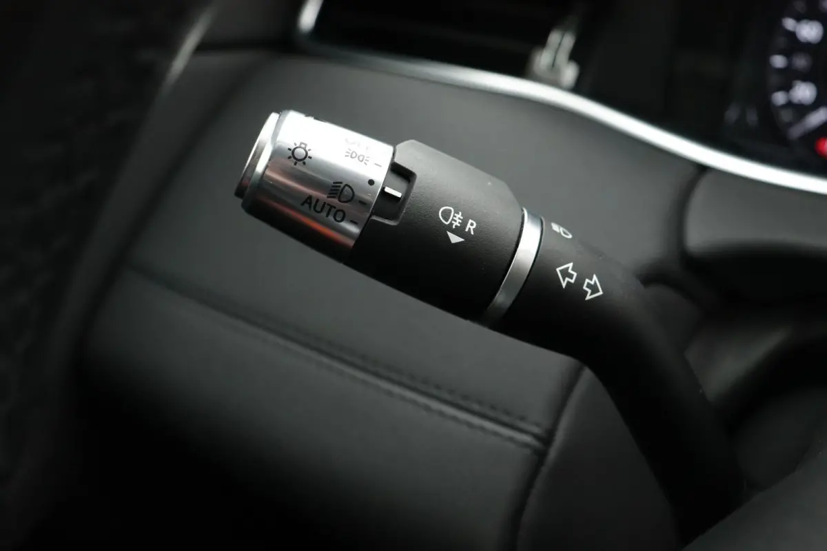1.5 P300e AWD(DealerOnderH, Navi, Stuur/stoelV, Camera, Trekhaak, Carplay, Etc)