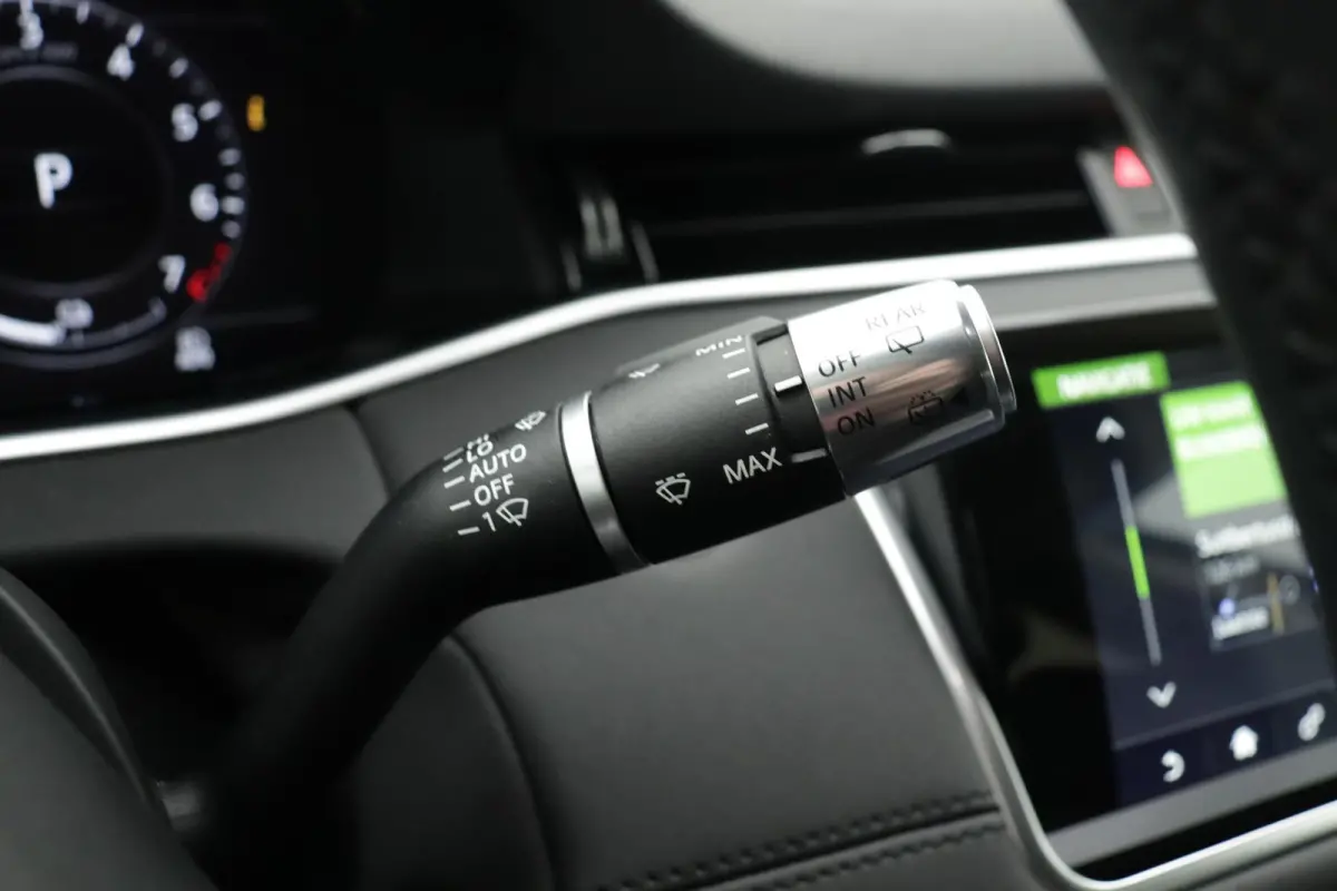 1.5 P300e AWD(DealerOnderH, Navi, Stuur/stoelV, Camera, Trekhaak, Carplay, Etc)