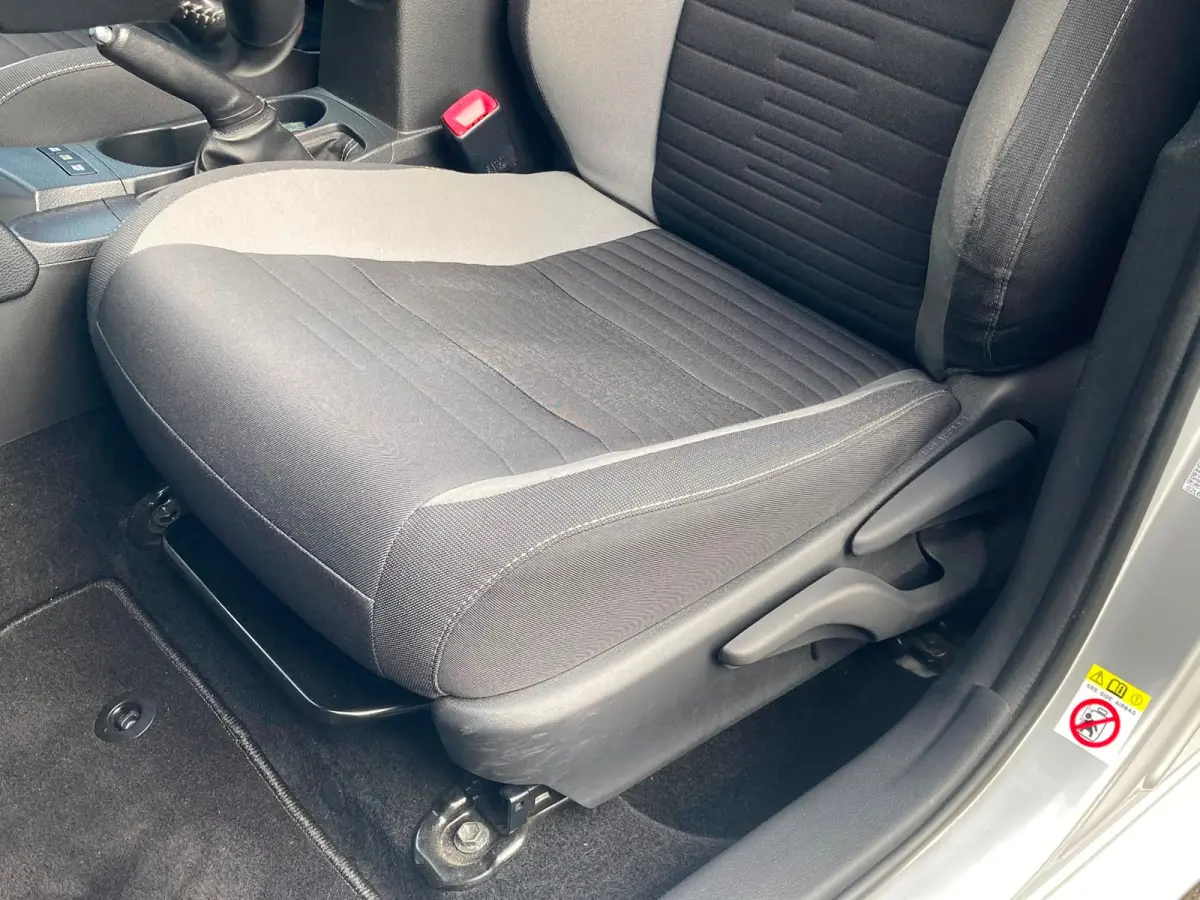 1.8 Hybrid Trend Airco | Camera | Cruise Control | DAB | LMV 16" | Pano | Trekhaak |