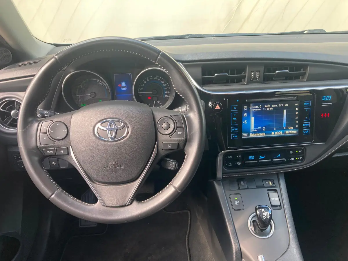 1.8 Hybrid Trend Airco | Camera | Cruise Control | DAB | LMV 16" | Pano | Trekhaak |