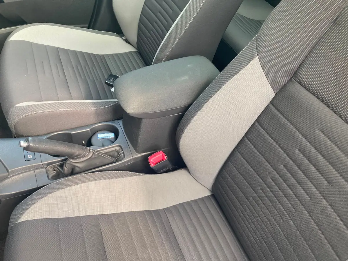 1.8 Hybrid Trend Airco | Camera | Cruise Control | DAB | LMV 16" | Pano | Trekhaak |