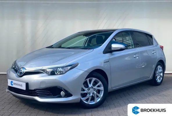 1.8 Hybrid Trend Airco | Camera | Cruise Control | DAB | LMV 16" | Pano | Trekhaak |
