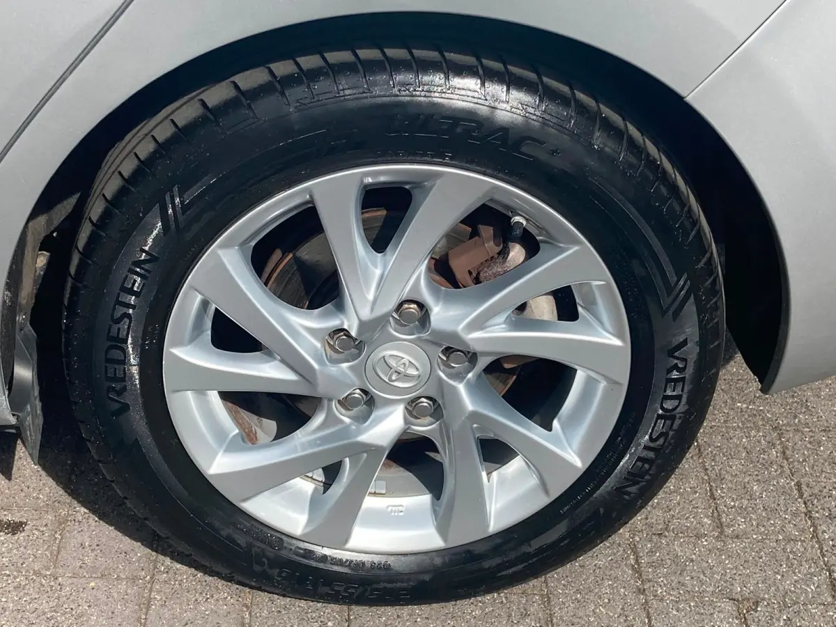 1.8 Hybrid Trend Airco | Camera | Cruise Control | DAB | LMV 16" | Pano | Trekhaak |