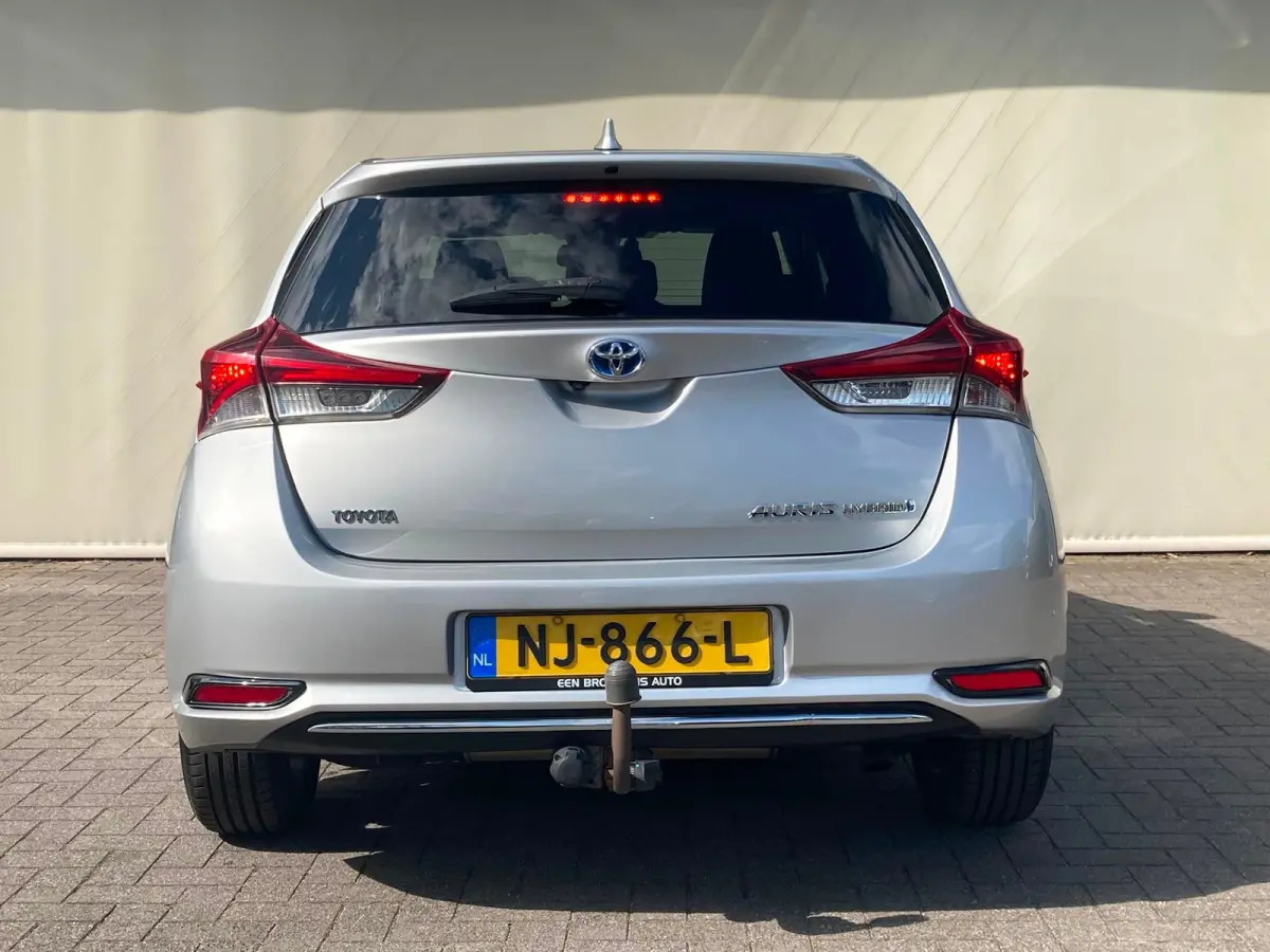 1.8 Hybrid Trend Airco | Camera | Cruise Control | DAB | LMV 16" | Pano | Trekhaak |