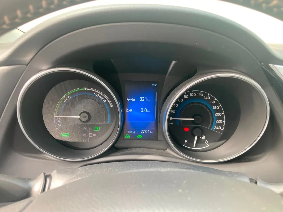 1.8 Hybrid Trend Airco | Camera | Cruise Control | DAB | LMV 16" | Pano | Trekhaak |