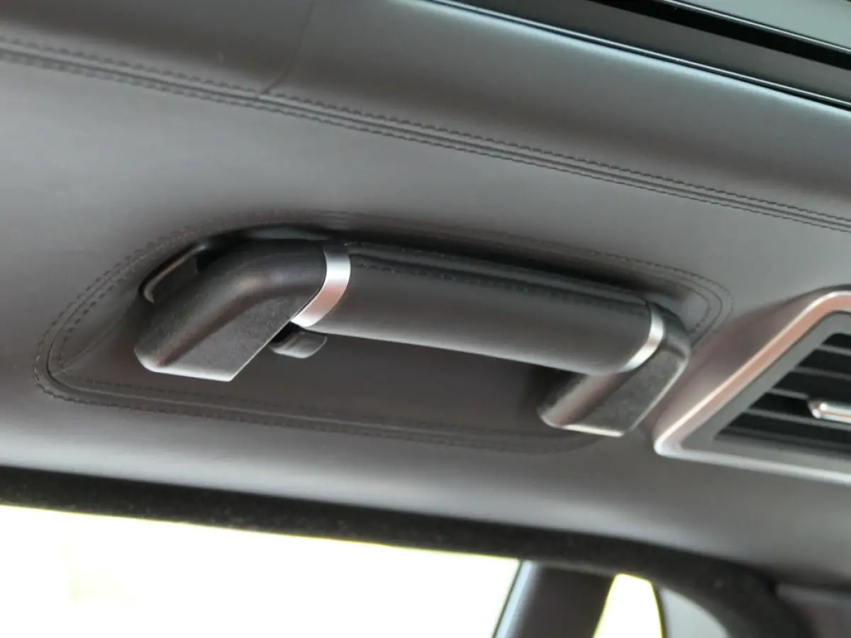 3.0 TDV6 Autobiography Panoramadak / Massage stoelen / Parkeer camera
