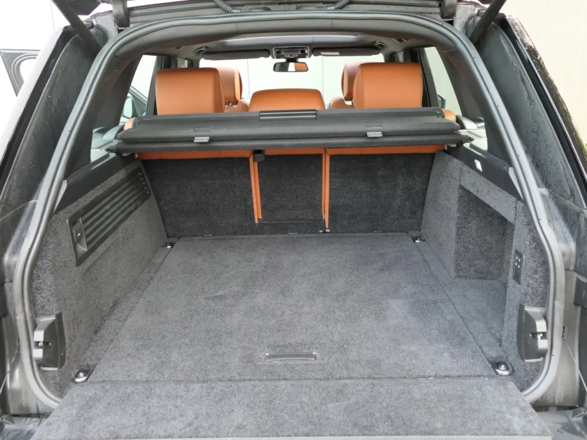 3.0 TDV6 Autobiography Panoramadak / Massage stoelen / Parkeer camera