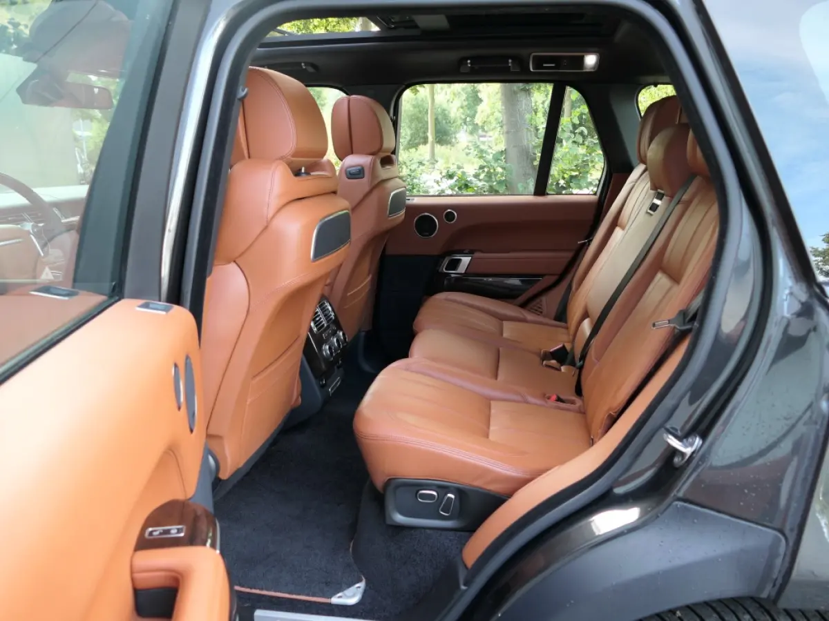 3.0 TDV6 Autobiography Panoramadak / Massage stoelen / Parkeer camera
