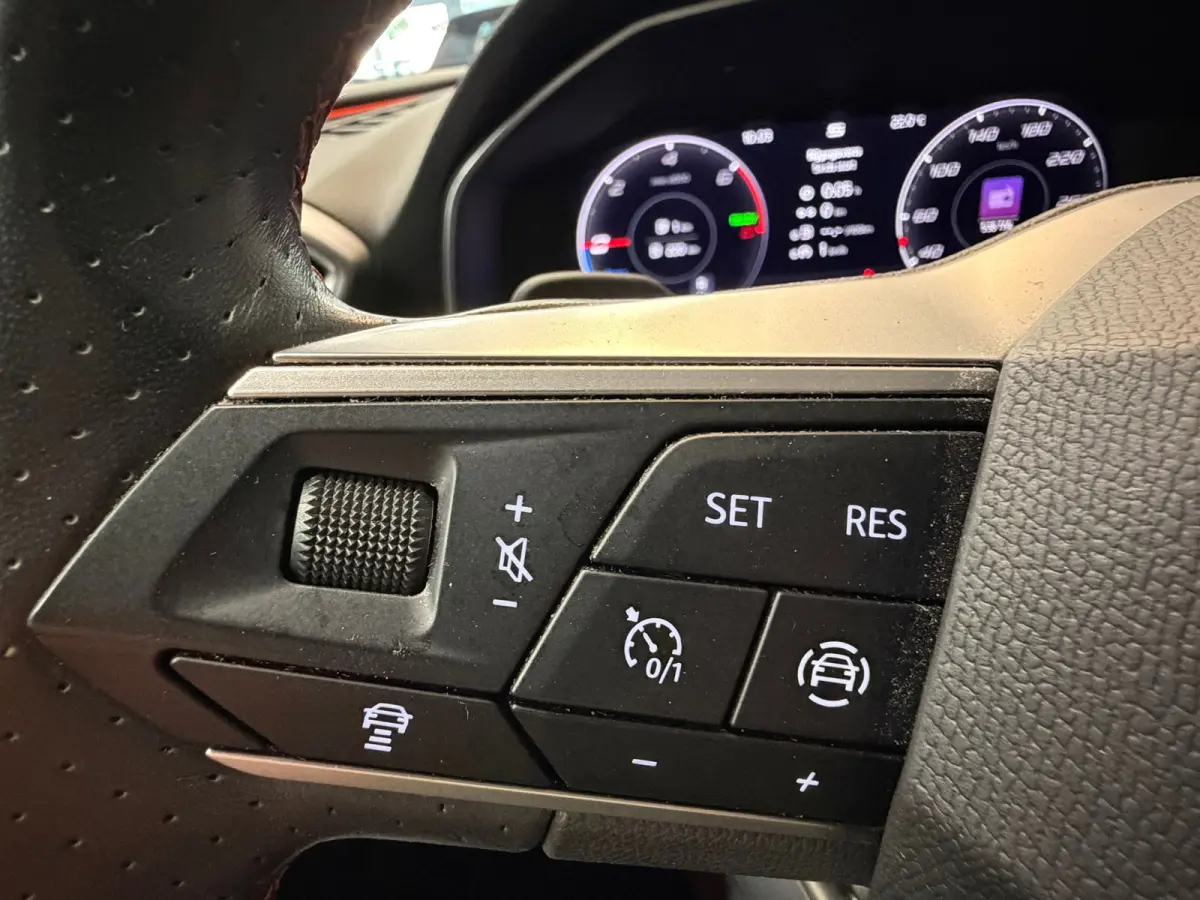 1.4 TSI eHybrid PHEV FR Business Intense | AUTOMAAT | CAMERA |