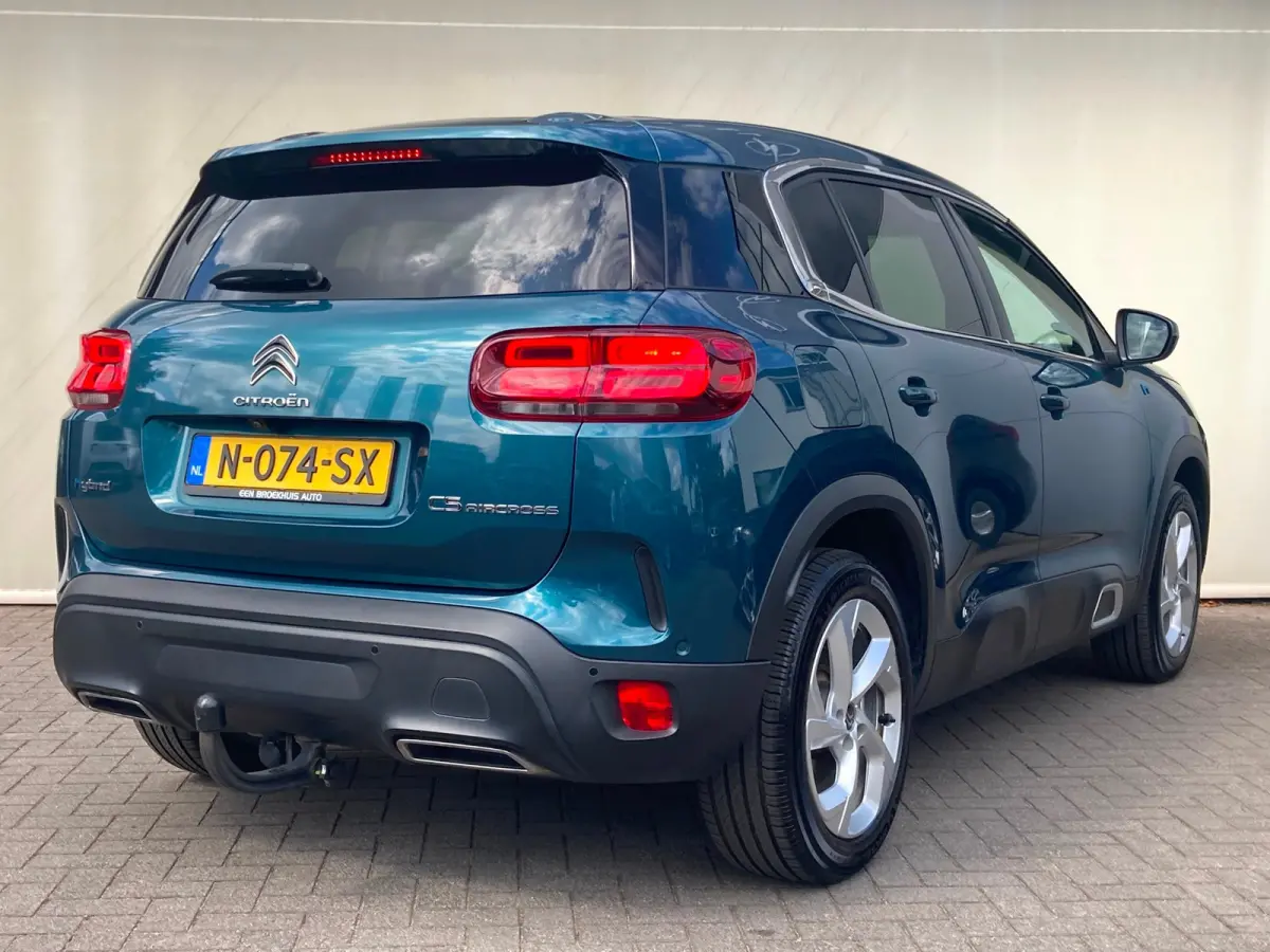 1.6 Plug-in Hybrid 225 ë-Series Airco | Camera | Cruise Control | DAB | Dode Hoek | Keyless | LMV 18" | Navi | PDC V&A | Stoelverwarming | Trekhaak |