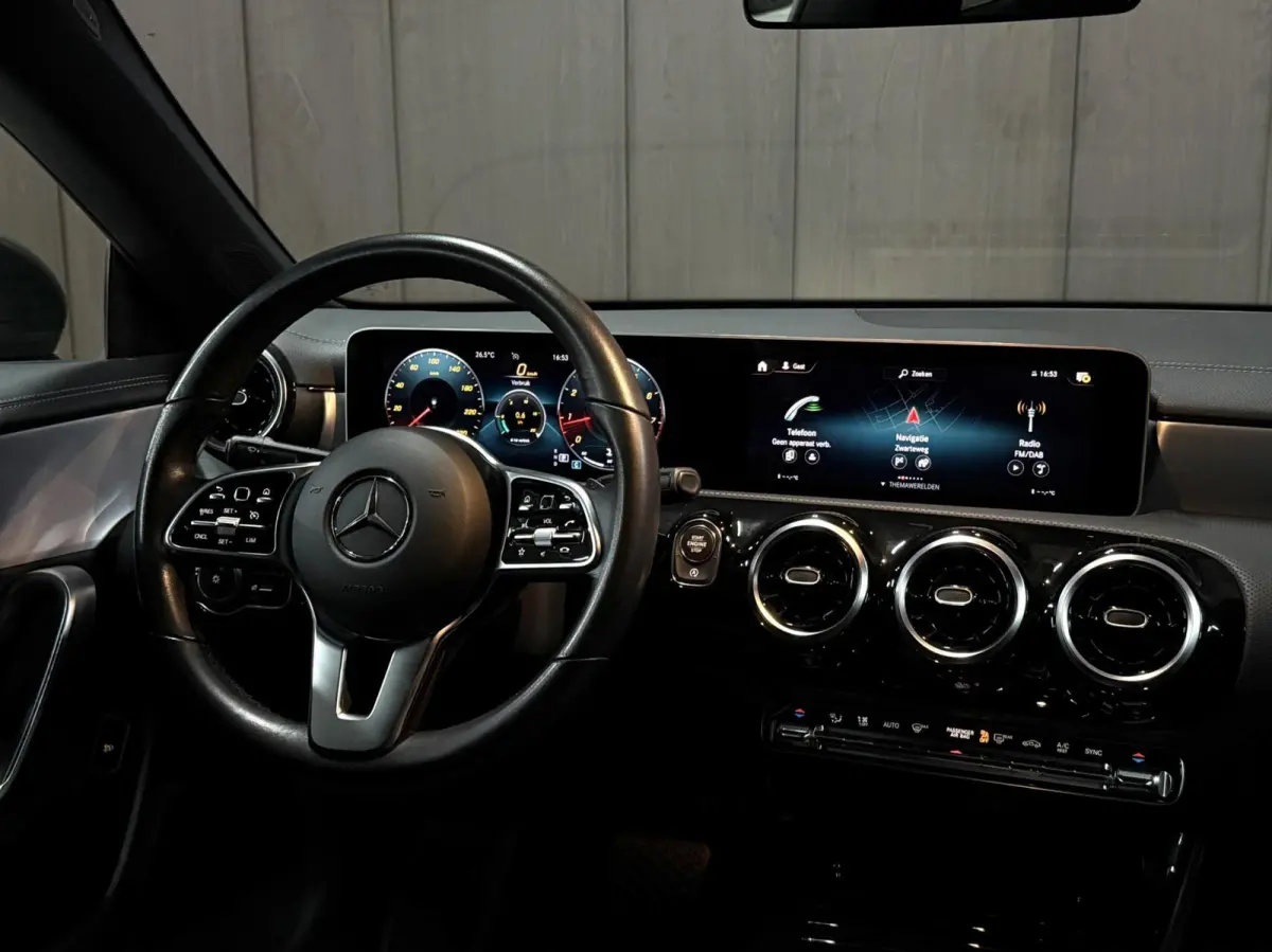 200|AMG|CRUISE|CARPLAY|CAMERA|LED