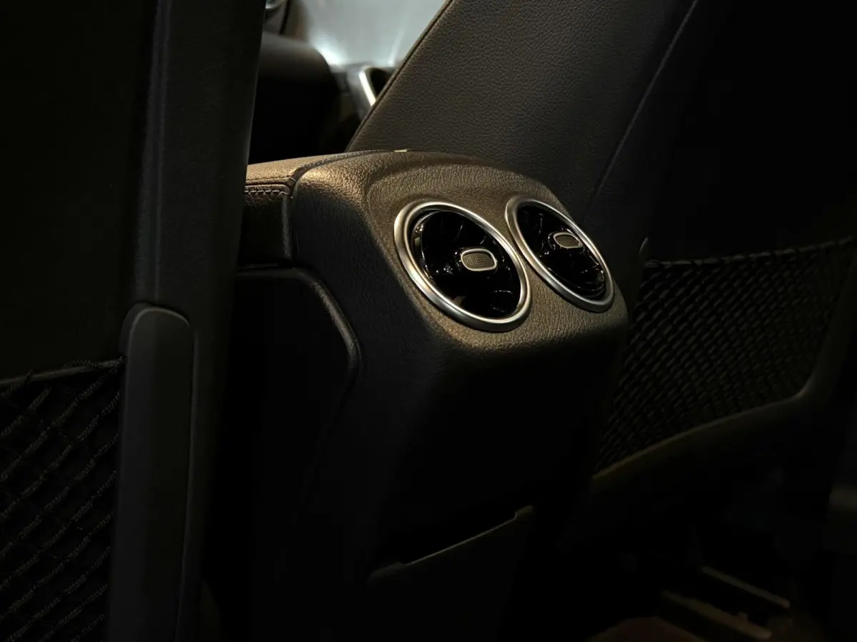 200|AMG|CRUISE|CARPLAY|CAMERA|LED
