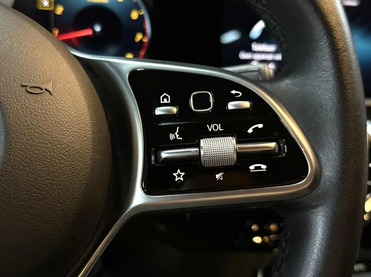200|AMG|CRUISE|CARPLAY|CAMERA|LED