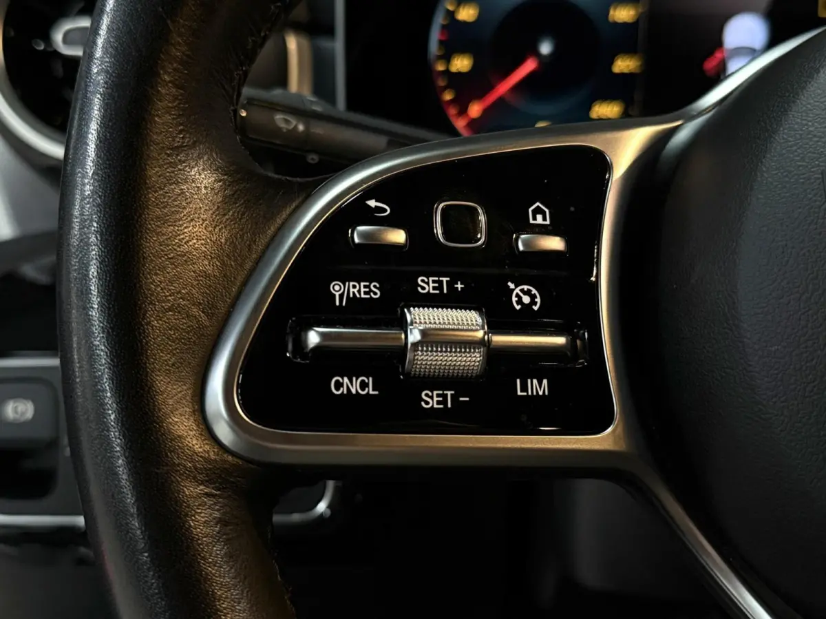 200|AMG|CRUISE|CARPLAY|CAMERA|LED