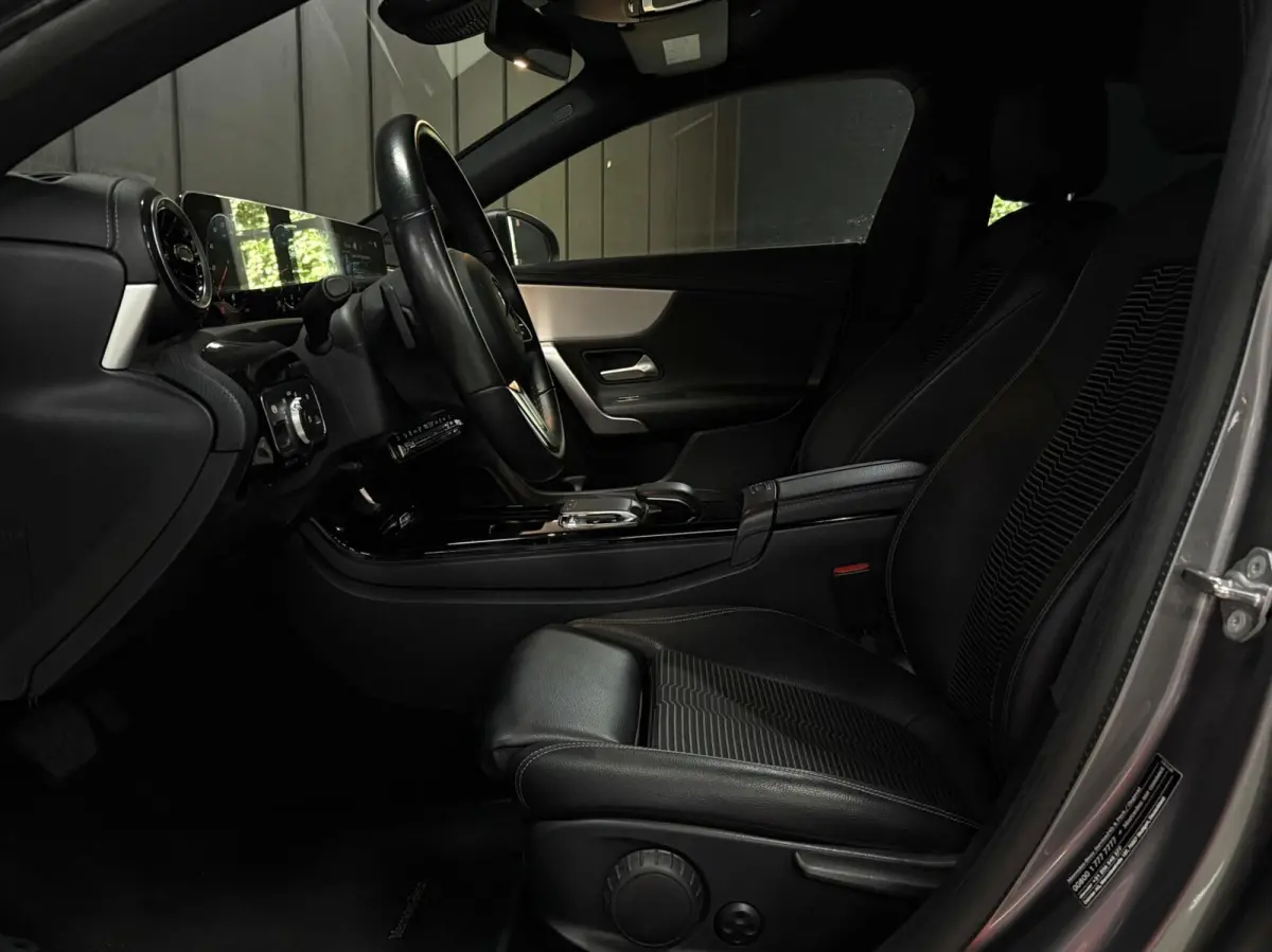 200|AMG|CRUISE|CARPLAY|CAMERA|LED