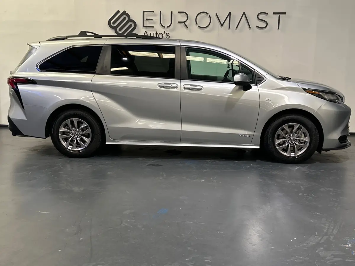 TOYOTA 2.5 Hybride Automaat | 8Zitter | 2x Schuifdeur | Camera | Nieuw apk
