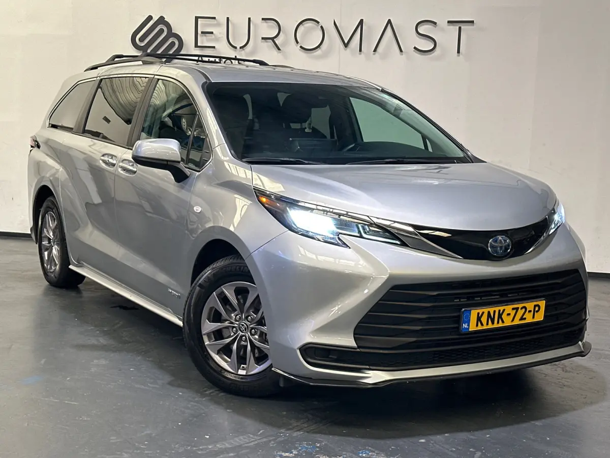 TOYOTA 2.5 Hybride Automaat | 8Zitter | 2x Schuifdeur | Camera | Nieuw apk