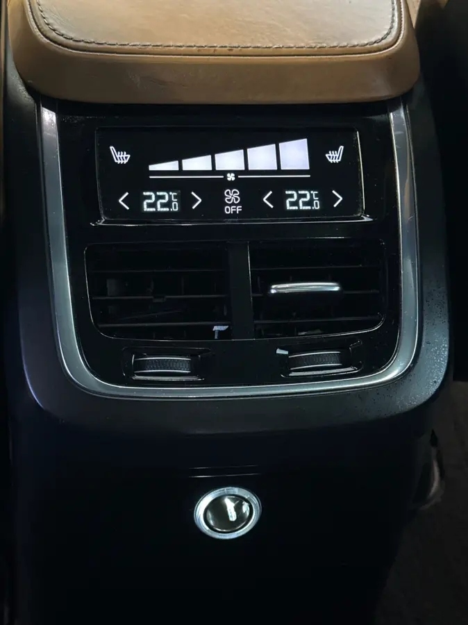 2.0 T8 Twin Engine AWD Inscription 360camera | Head-up | Panorama | Full option