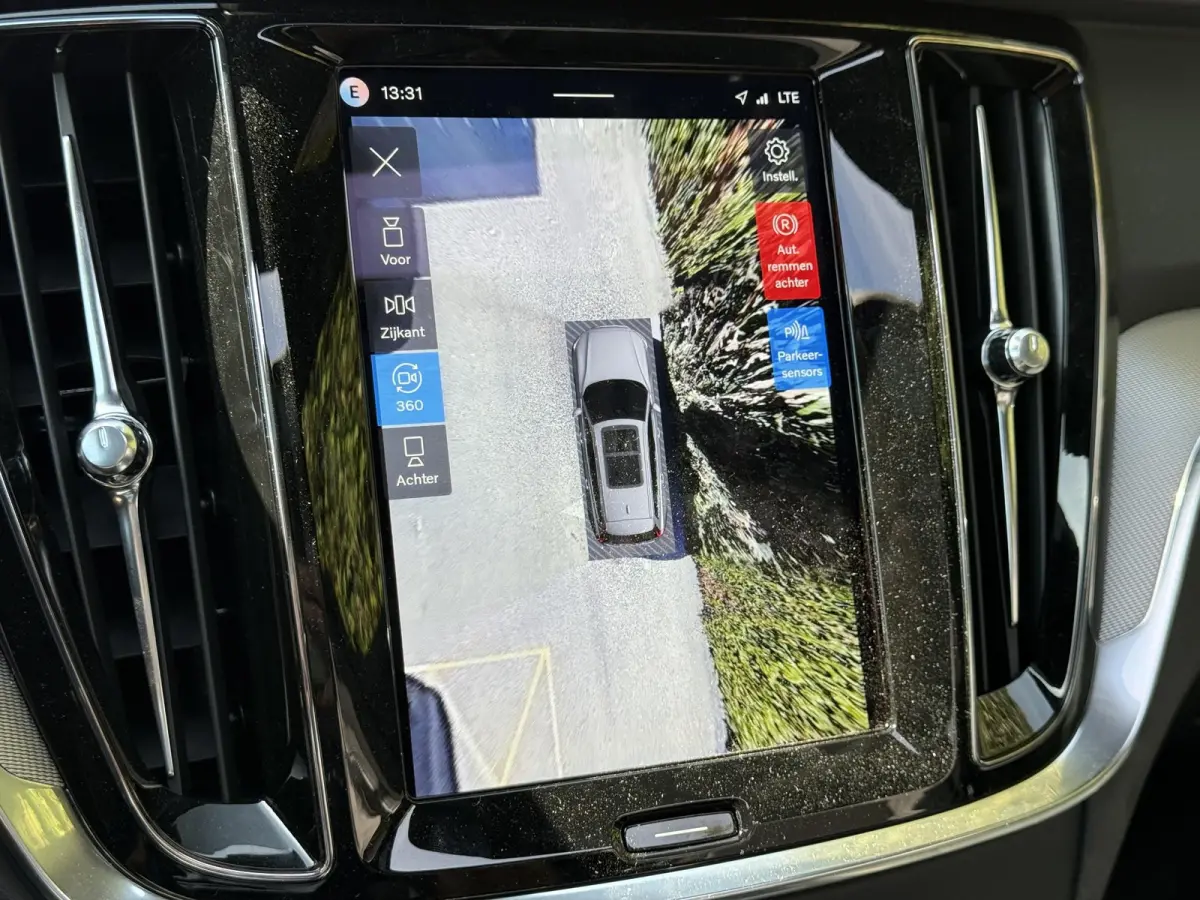 T8 Plug-in hybrid AWD Plus Dark | Blis | Trekhaak | Pano dak | Keyless | Elektrische stoelen | Head up display | 360 camera | Stuur en stoel verwarming | Harman / kardon audio | Cruise contr