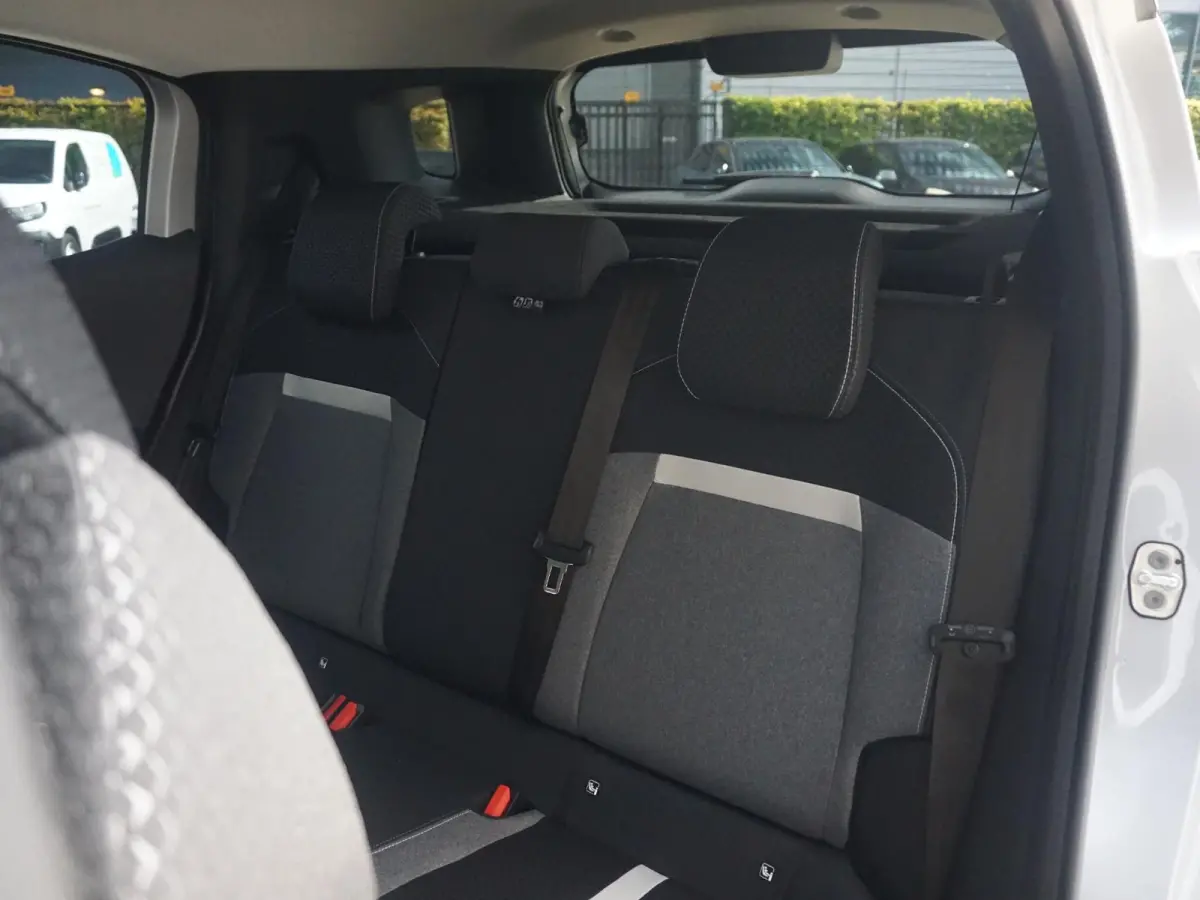 1.2 Turbo Hybrid GS Keyless entry
